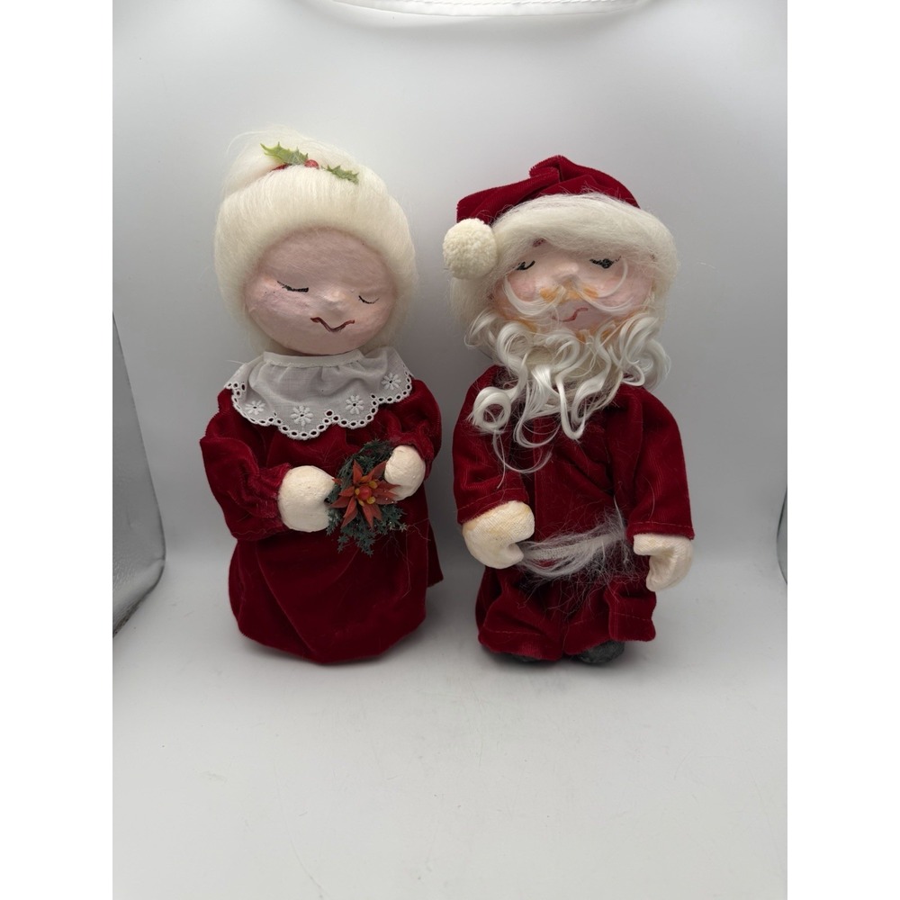 Vintage Handmade Santa & Mrs. Claus Cloth Dolls Christmas Decor Set of 2